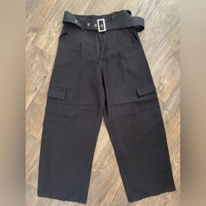 Forever 21 Black Cargo Pants Relaxed Fit